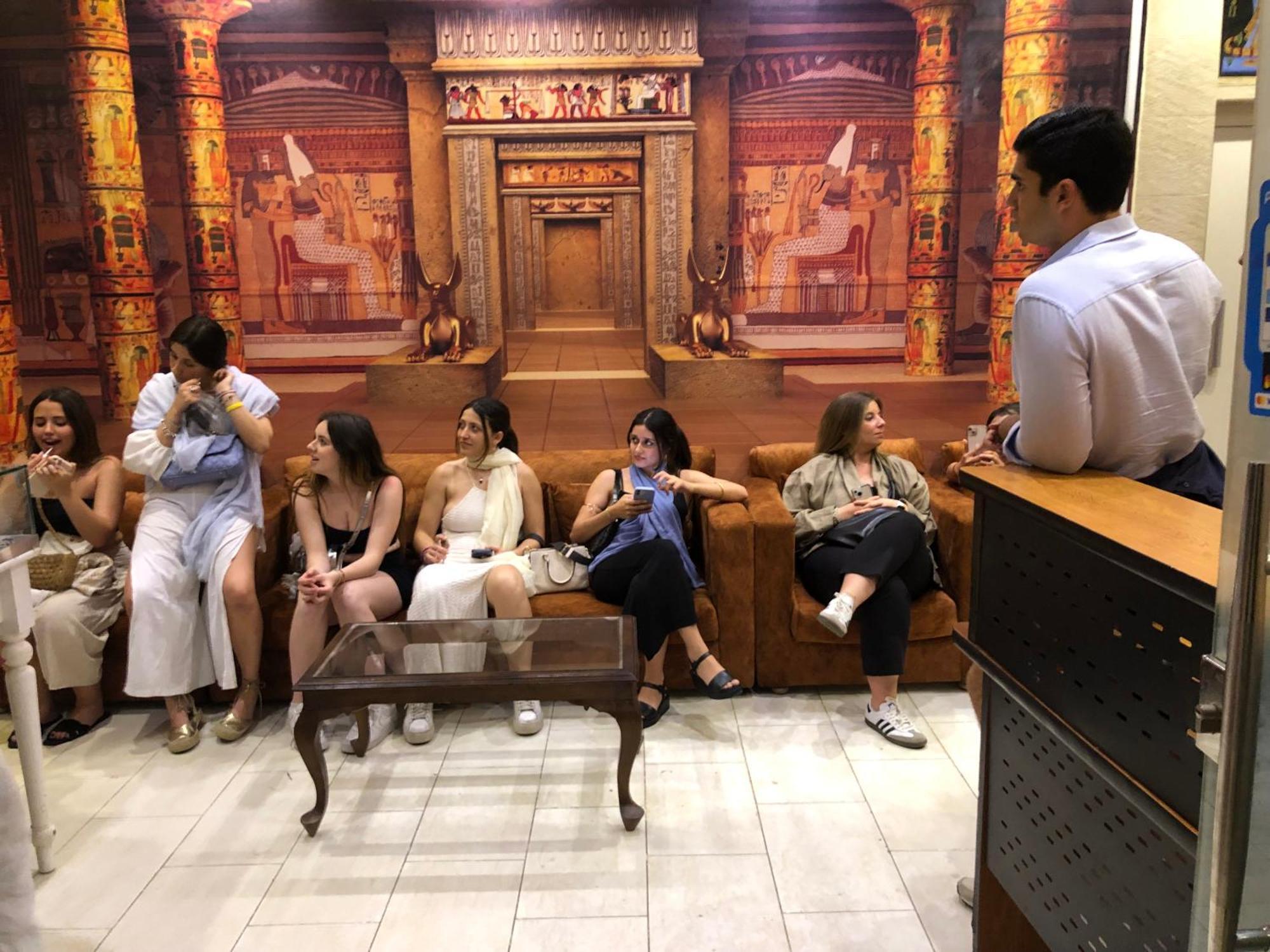 Grand Pyramid View Hotel Kafret el-Gabal