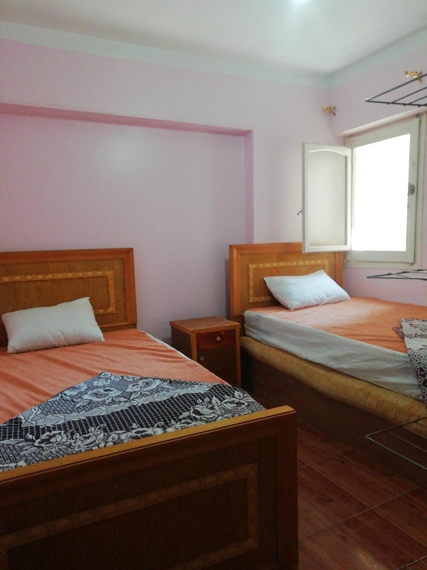 Panda House Apartment *
