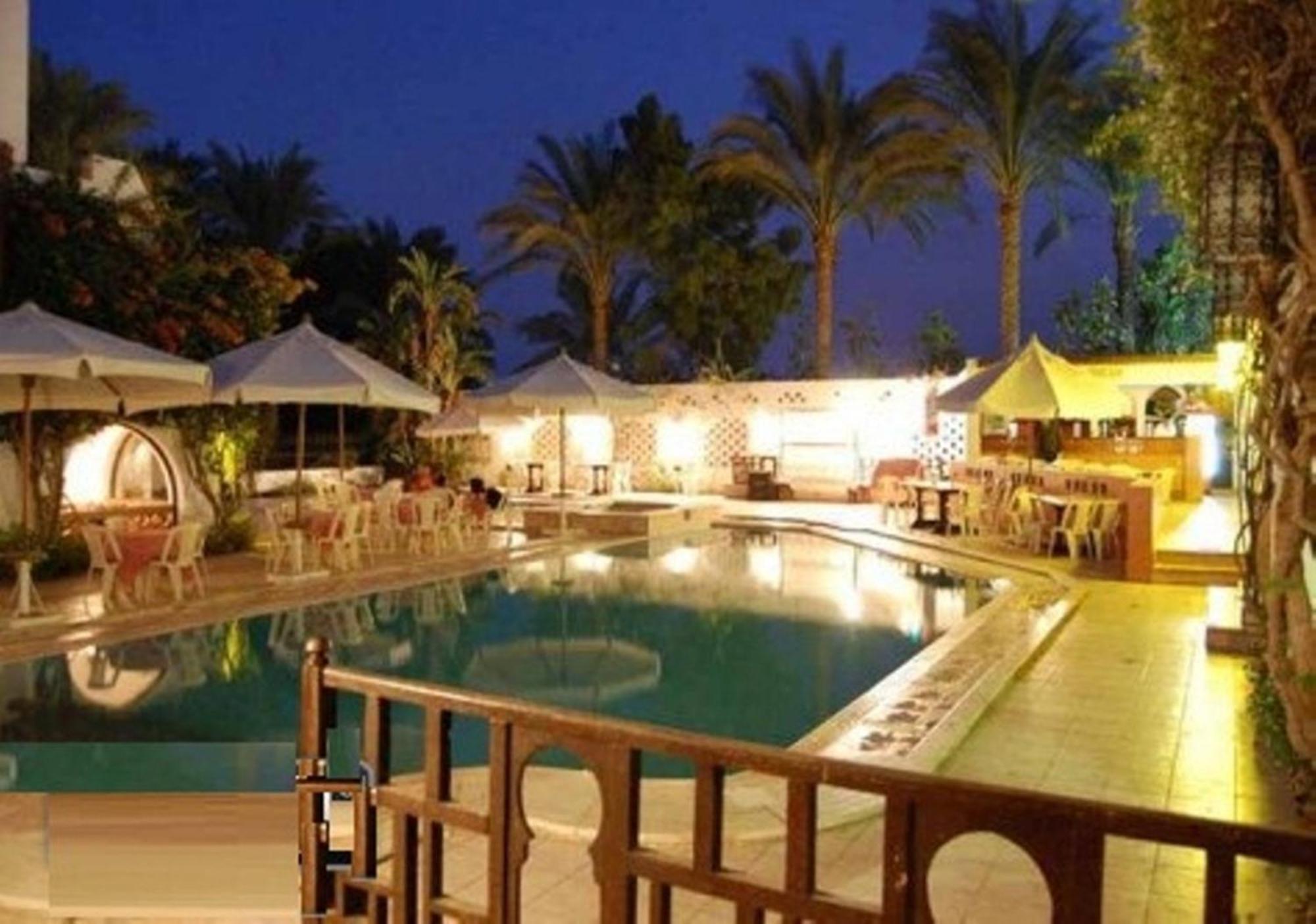 Resort Six Corners 3*