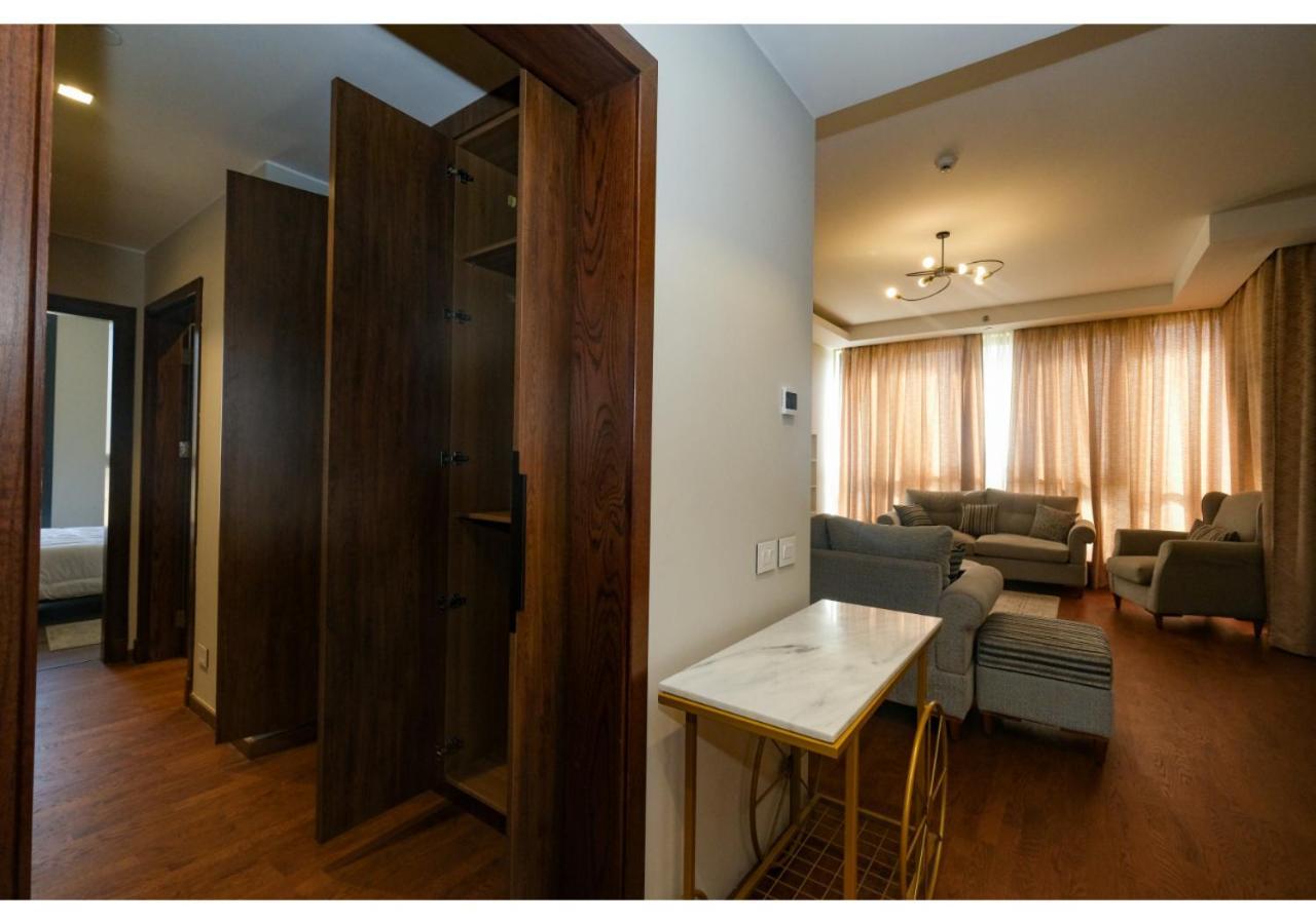 Apartment Furnished In Mall Of Arabia Towers , Aeon