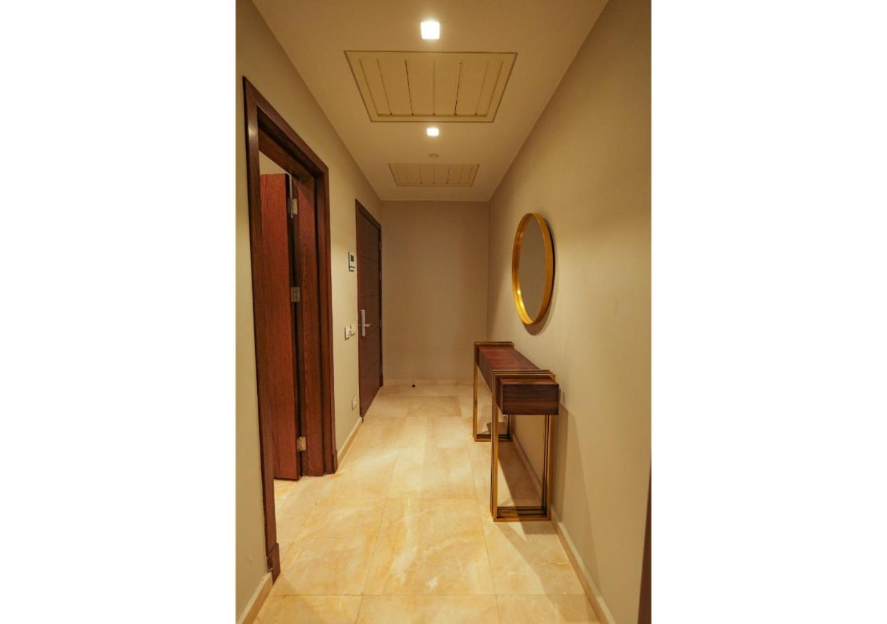 Furnished In Mall Of Arabia Towers , Aeon