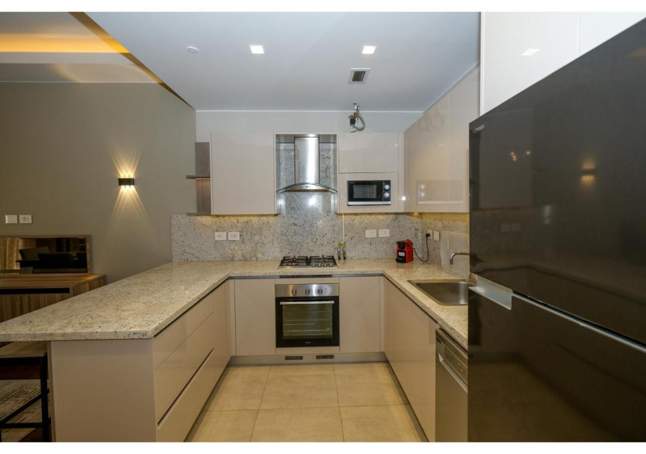 Apartment Furnished In Mall Of Arabia Towers , Aeon