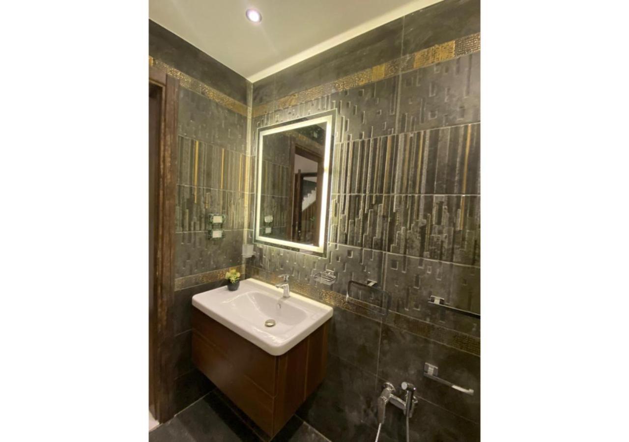 In Palm Hills- The Crown-sheikh Zayed