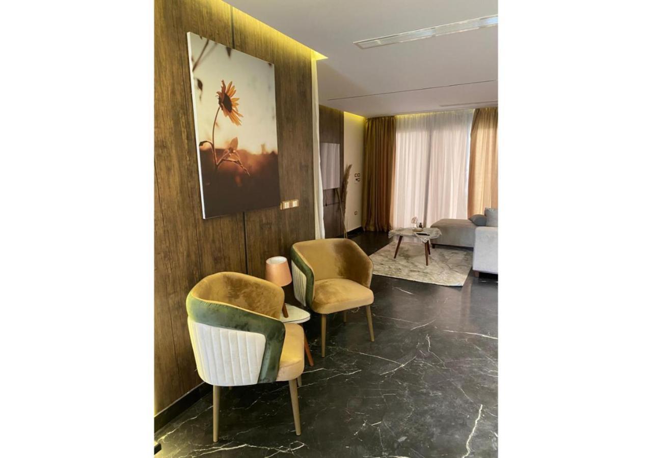 In Palm Hills- The Crown-sheikh Zayed Villa Sheikh Zayed City