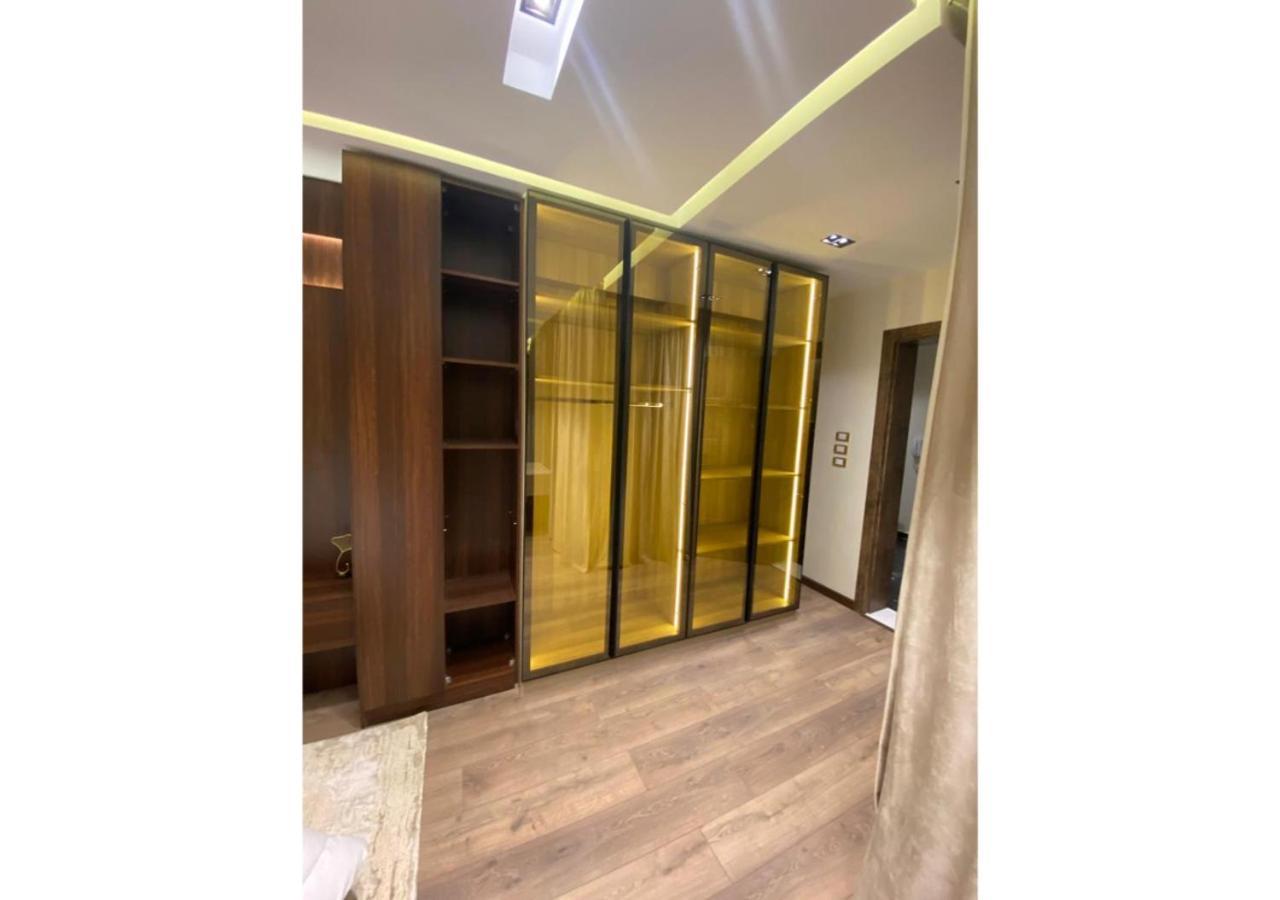In Palm Hills- The Crown-sheikh Zayed Villa Sheikh Zayed City