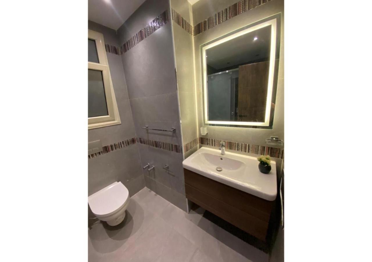 Villa In Palm Hills- The Crown-sheikh Zayed