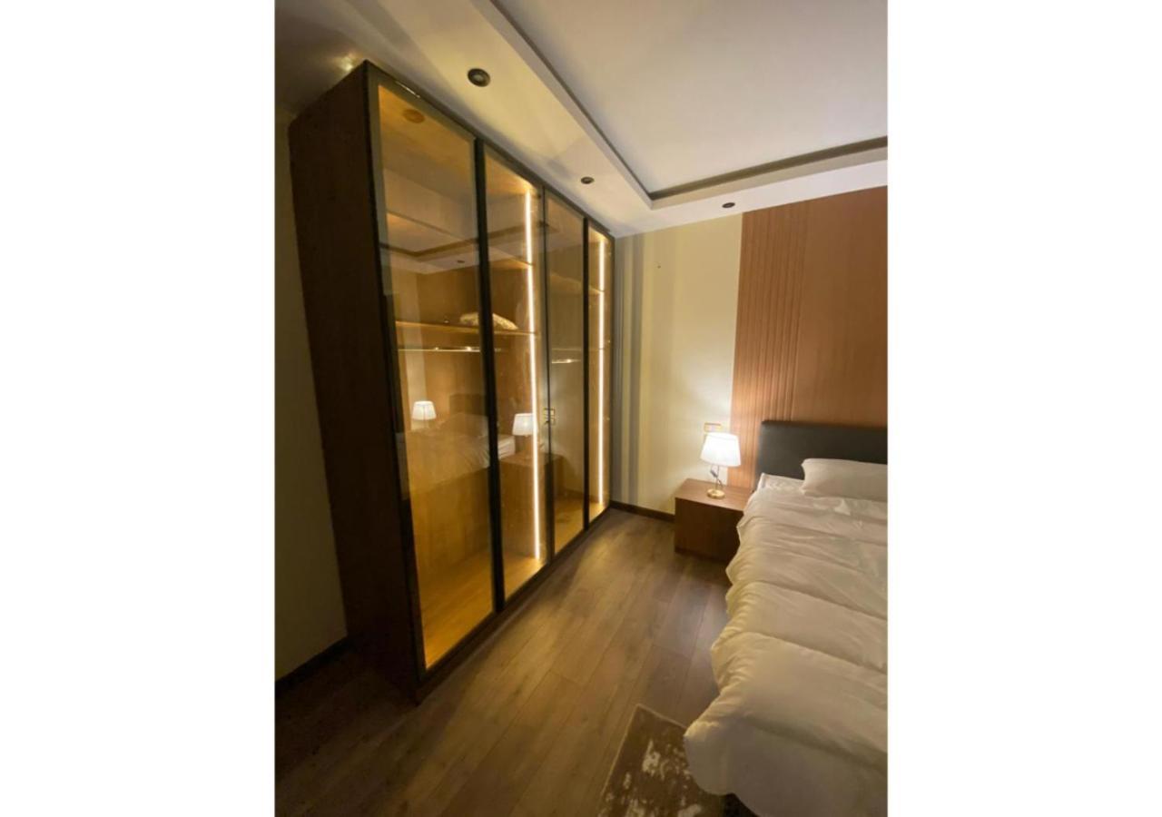 In Palm Hills- The Crown-sheikh Zayed Villa *