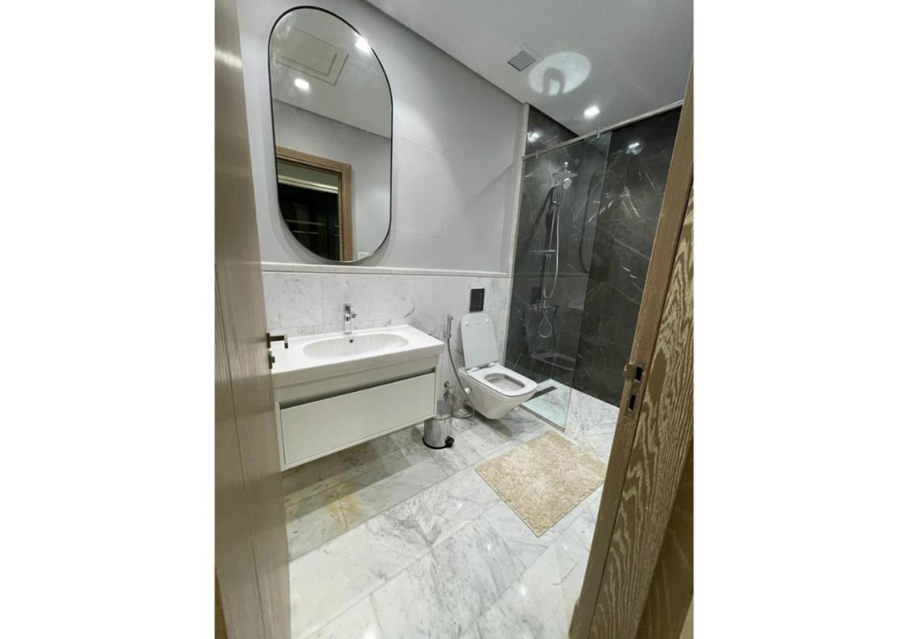 Deluxe Furnished In Mall Of Arabia Towers , Aeon 1407