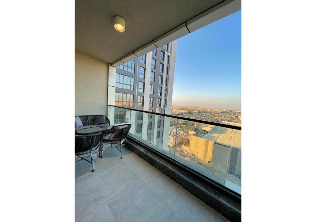 Deluxe Furnished In Mall Of Arabia Towers , Aeon 1407 *