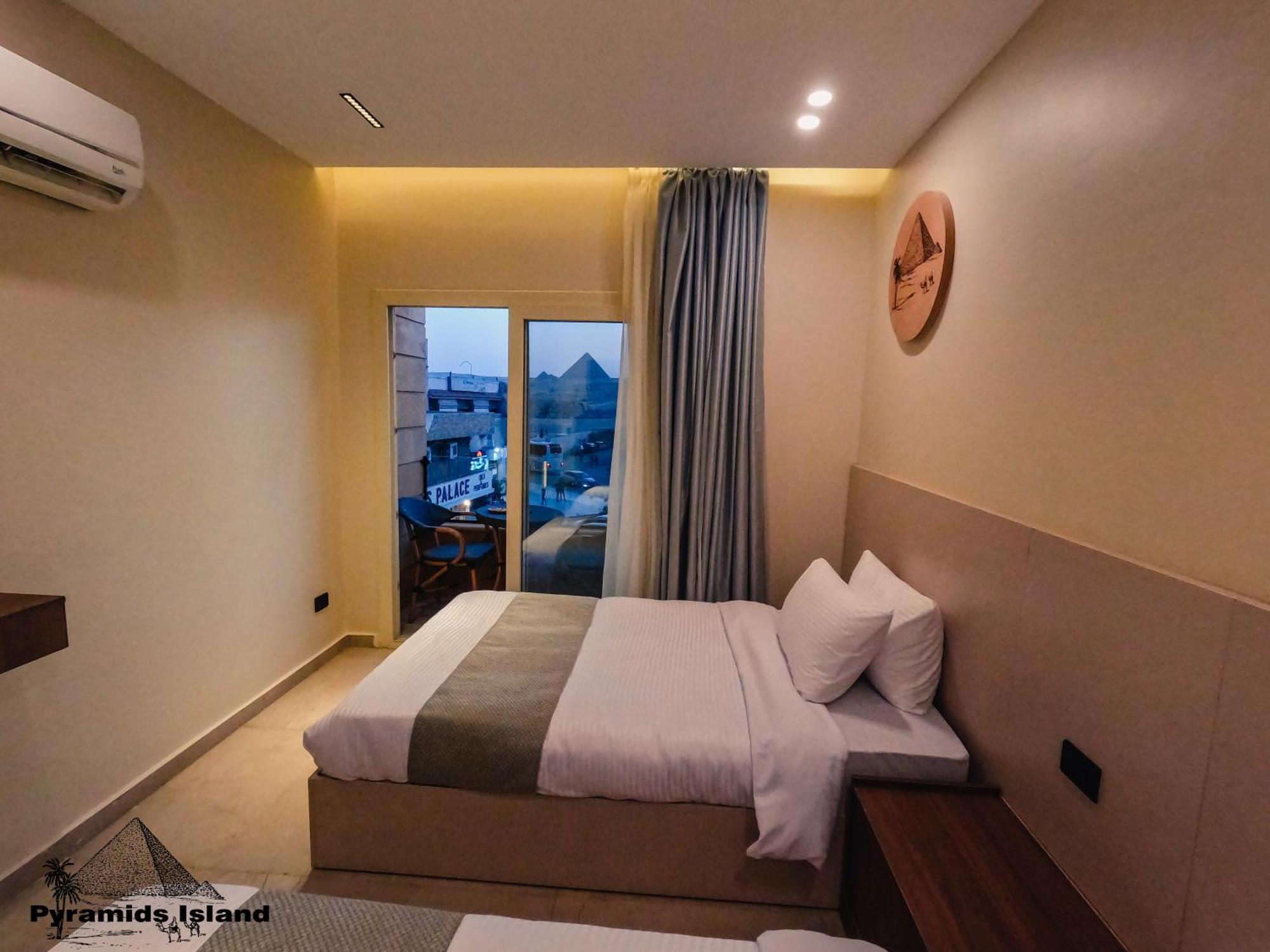 Pyramids Island Bed & Breakfast Kafrat al Jabal