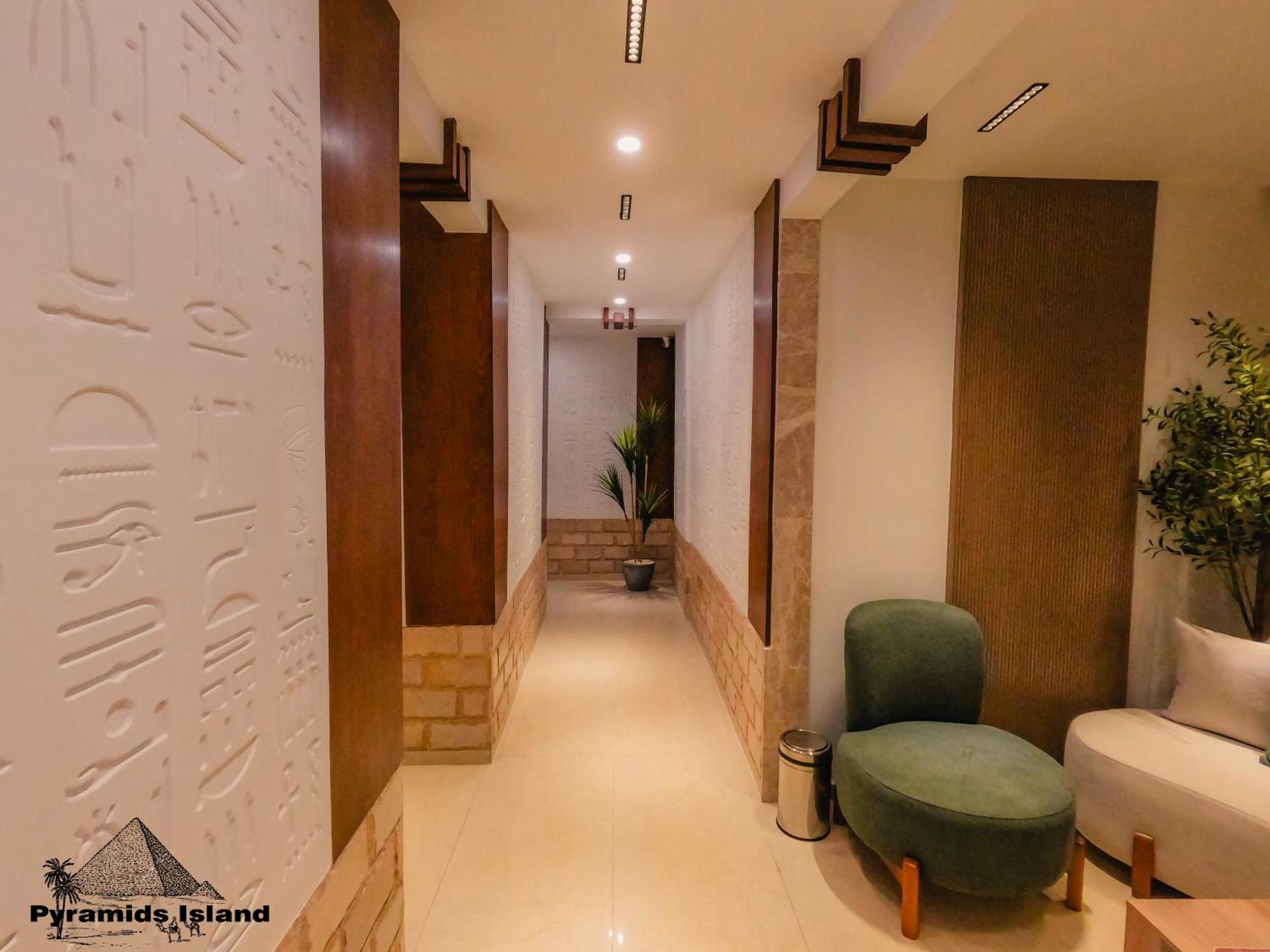 Pyramids Island Bed & Breakfast