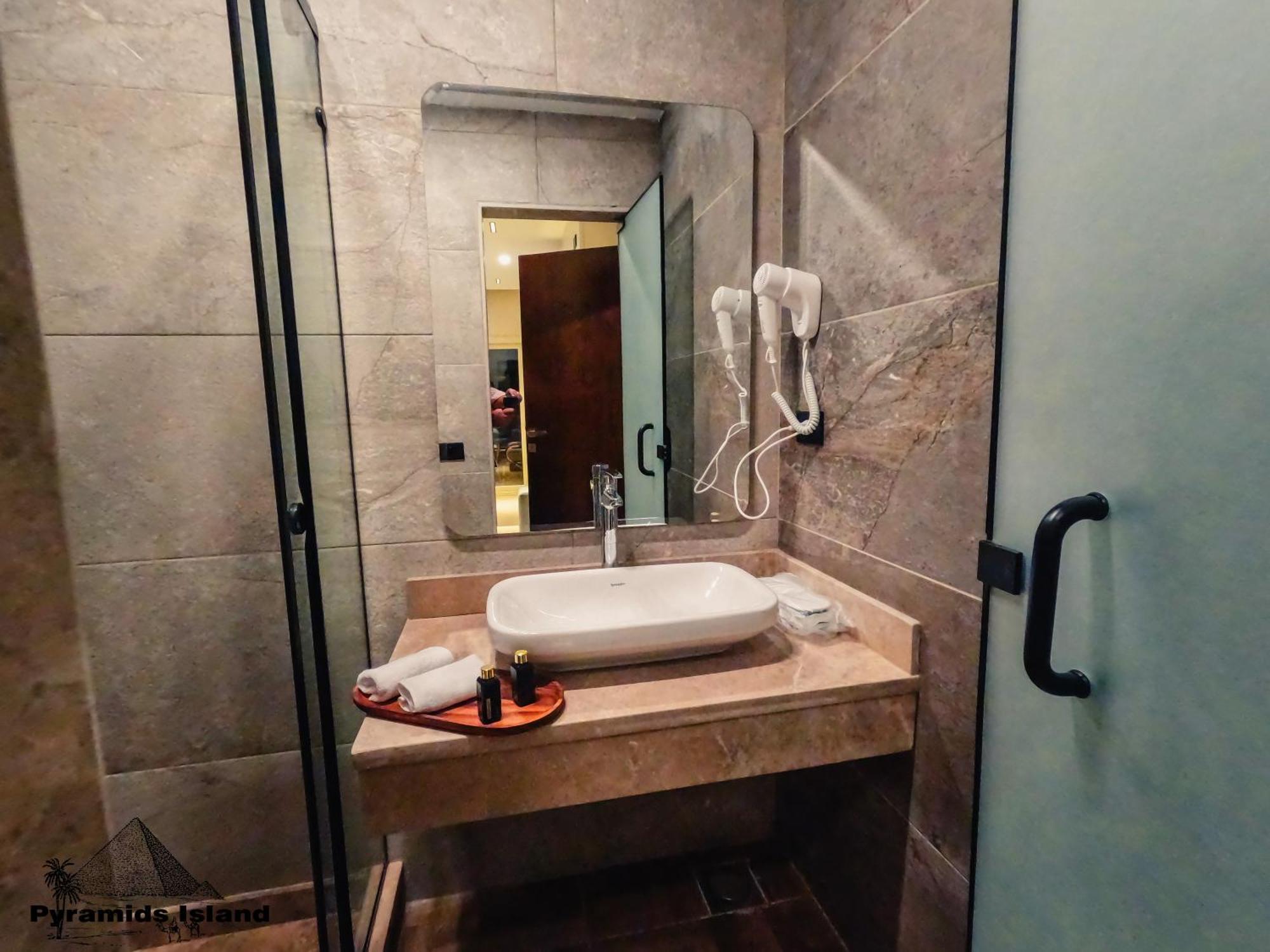 Bed & Breakfast Pyramids Island Kafrat al Jabal