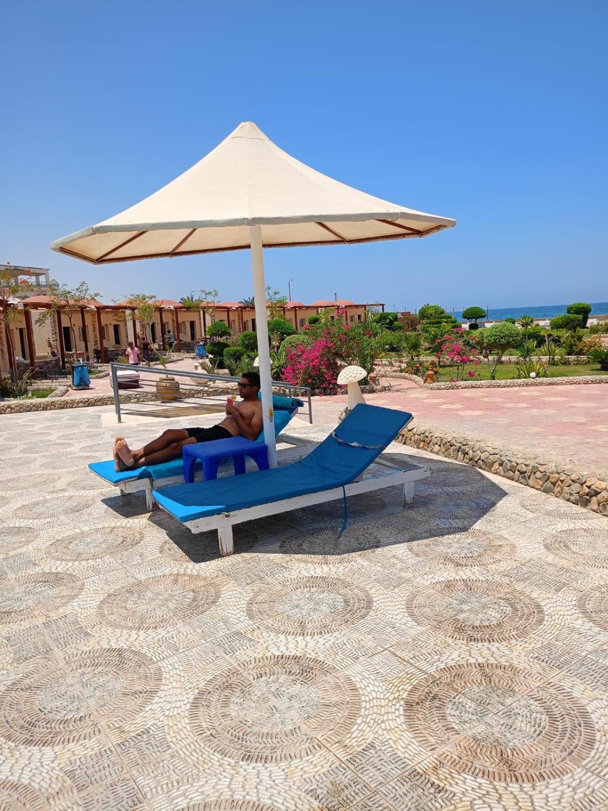 Dolphin Continental Hotel