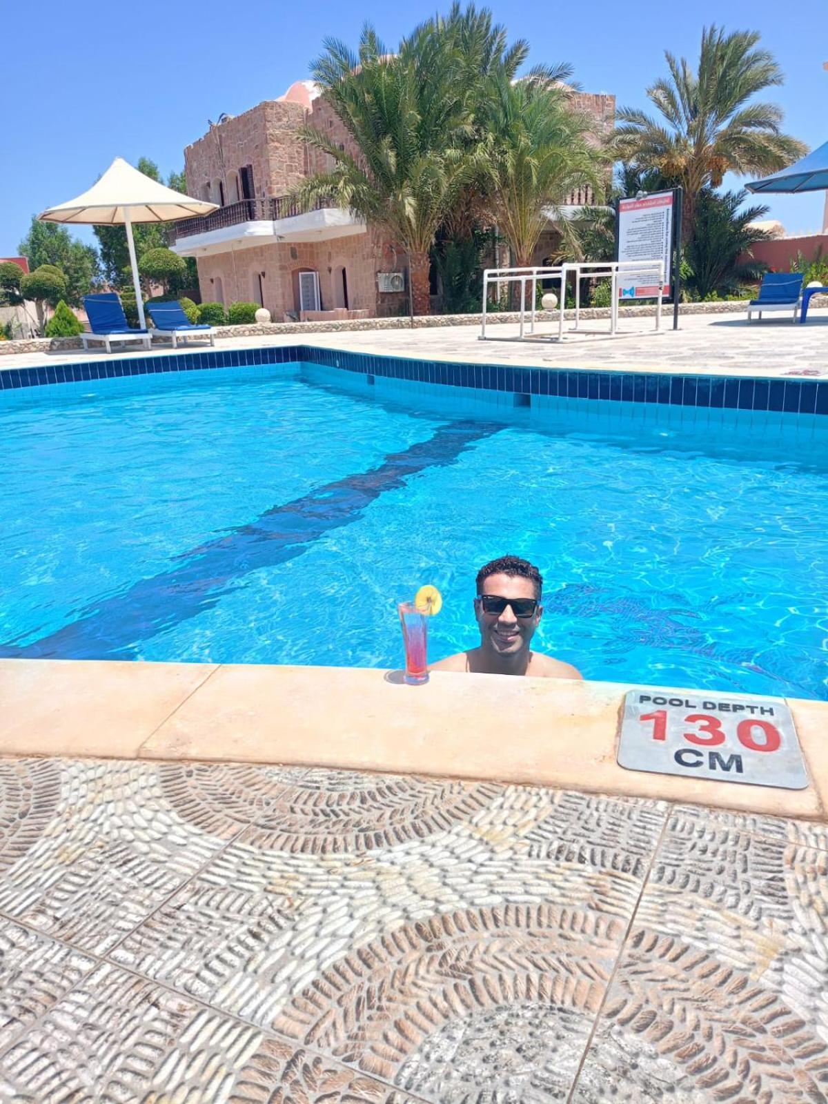 Dolphin Continental Hotel 3*