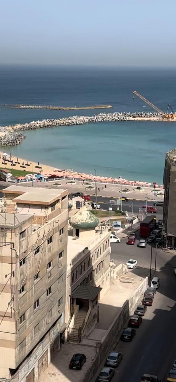 للايجار اليومى فى اميز موقع على كورنيش الاسكندرية فى منطقة سيدى بشر For Daily Rent In An Excellent Location On The Corniche In The Sidi Bishr Area Apartment
