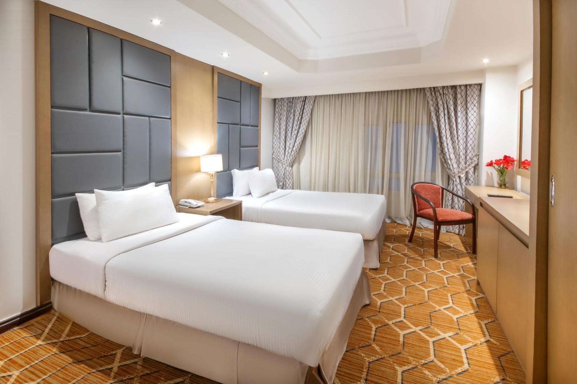 Triumph Plaza Hotel 4*