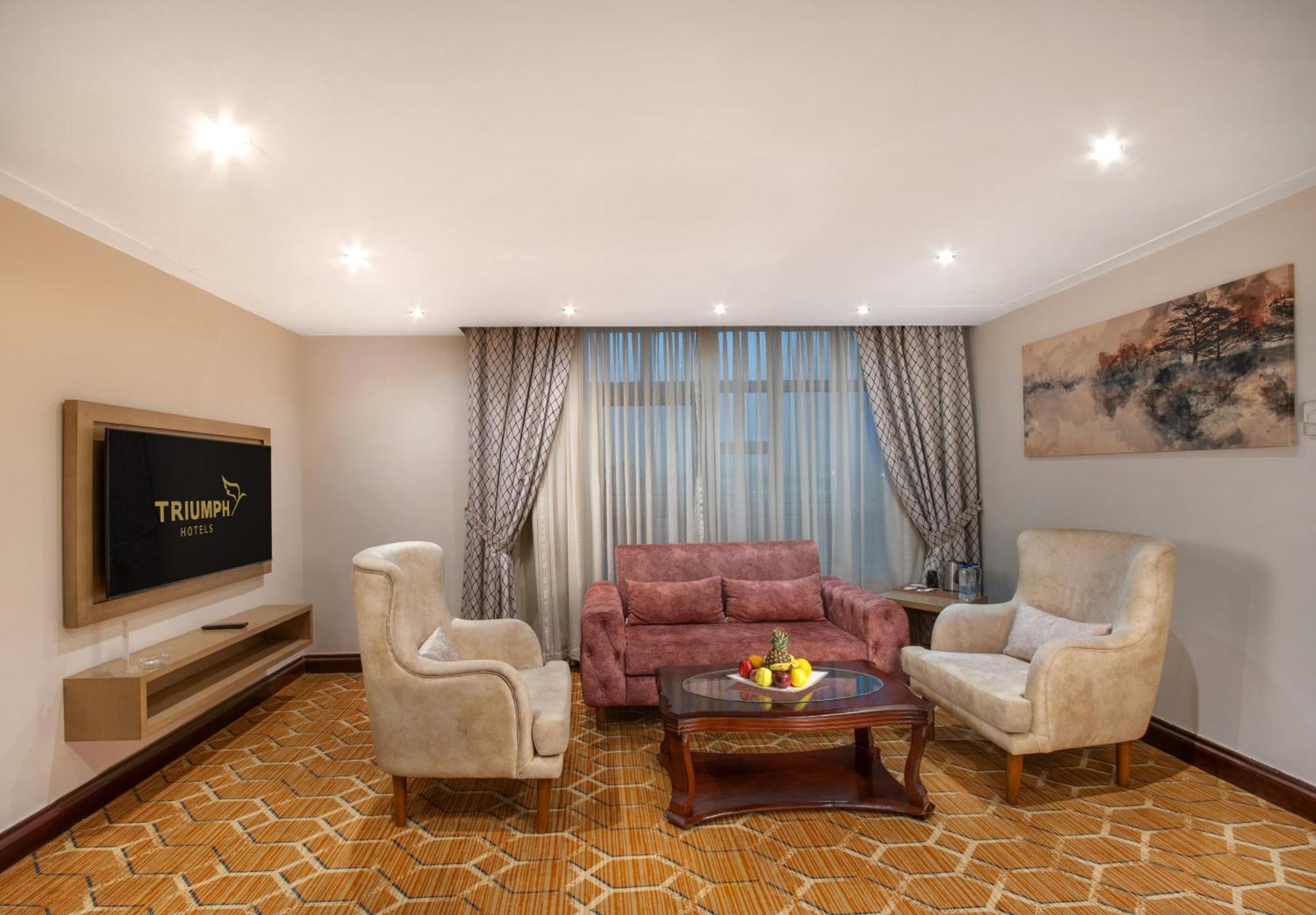 Otel Triumph Plaza 4*