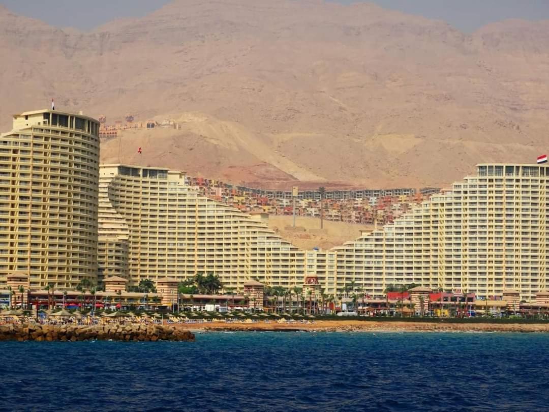 بورتو السخنة ابراج على البحر Apartment