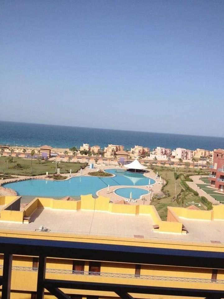 بورتو السخنة ابراج على البحر Apartment