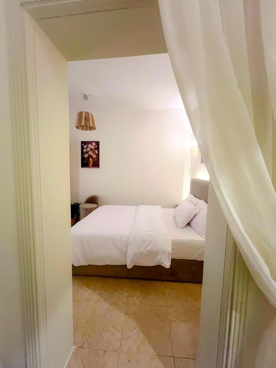 Seven Pyramids Panoramic View Bed & Breakfast