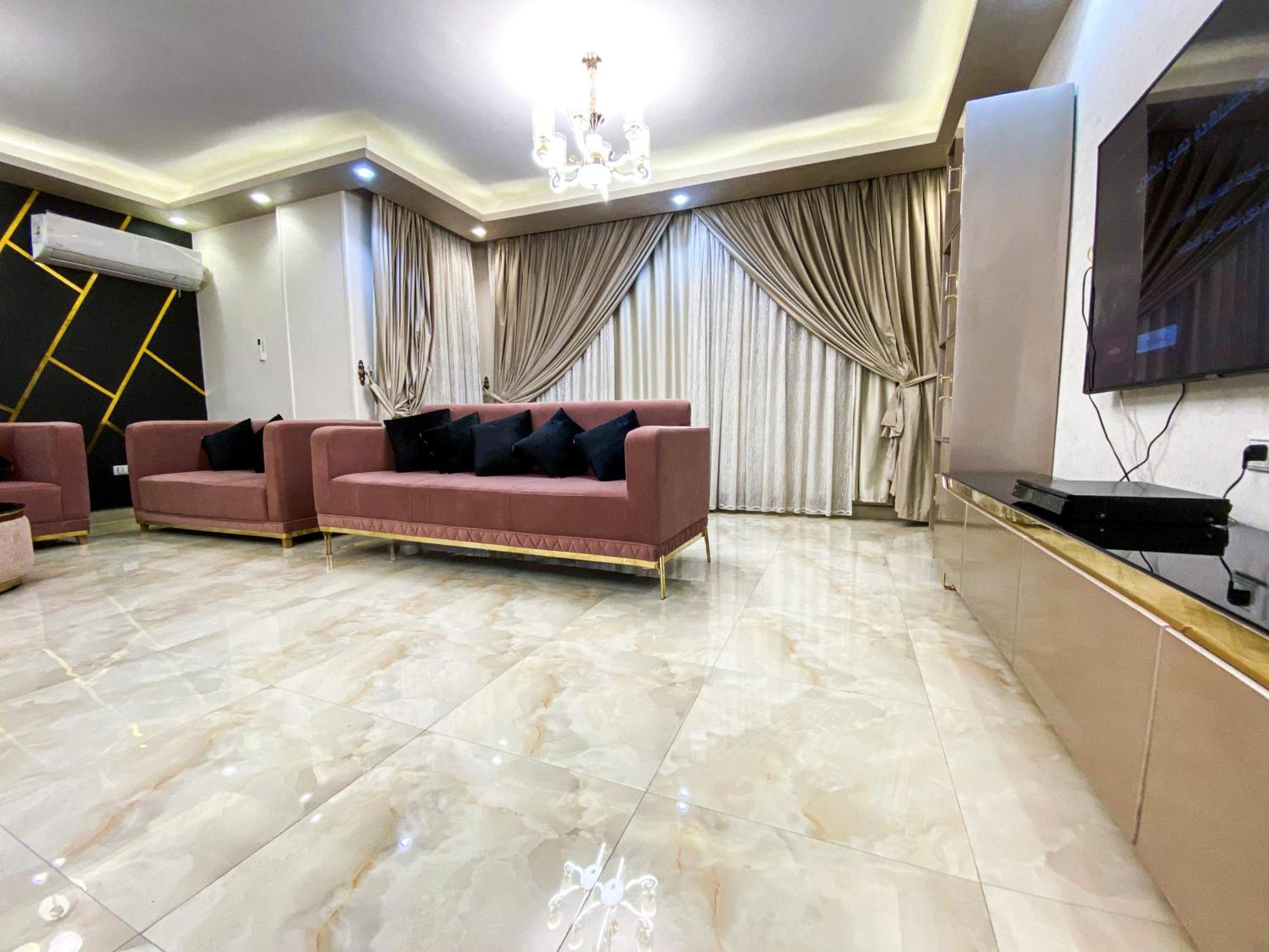 Apartment Crown With Fitness And Wellness Cairo