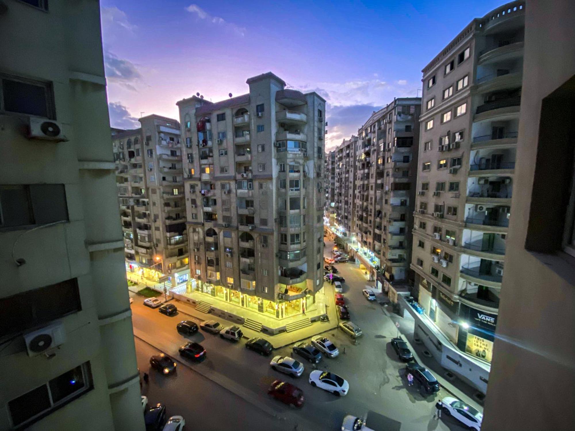 Apartment Crown With Fitness And Wellness