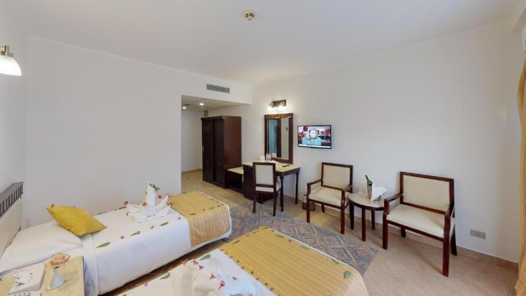 Falcon Naama Star 3*