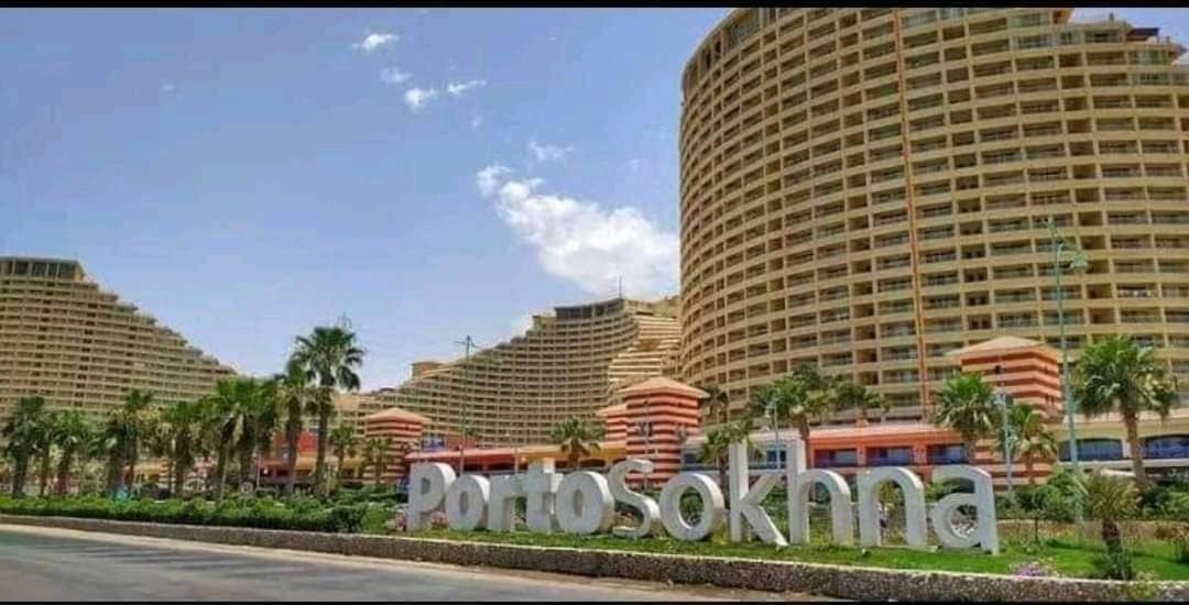 Apartment بورتو السخنة ابراج على البحر *