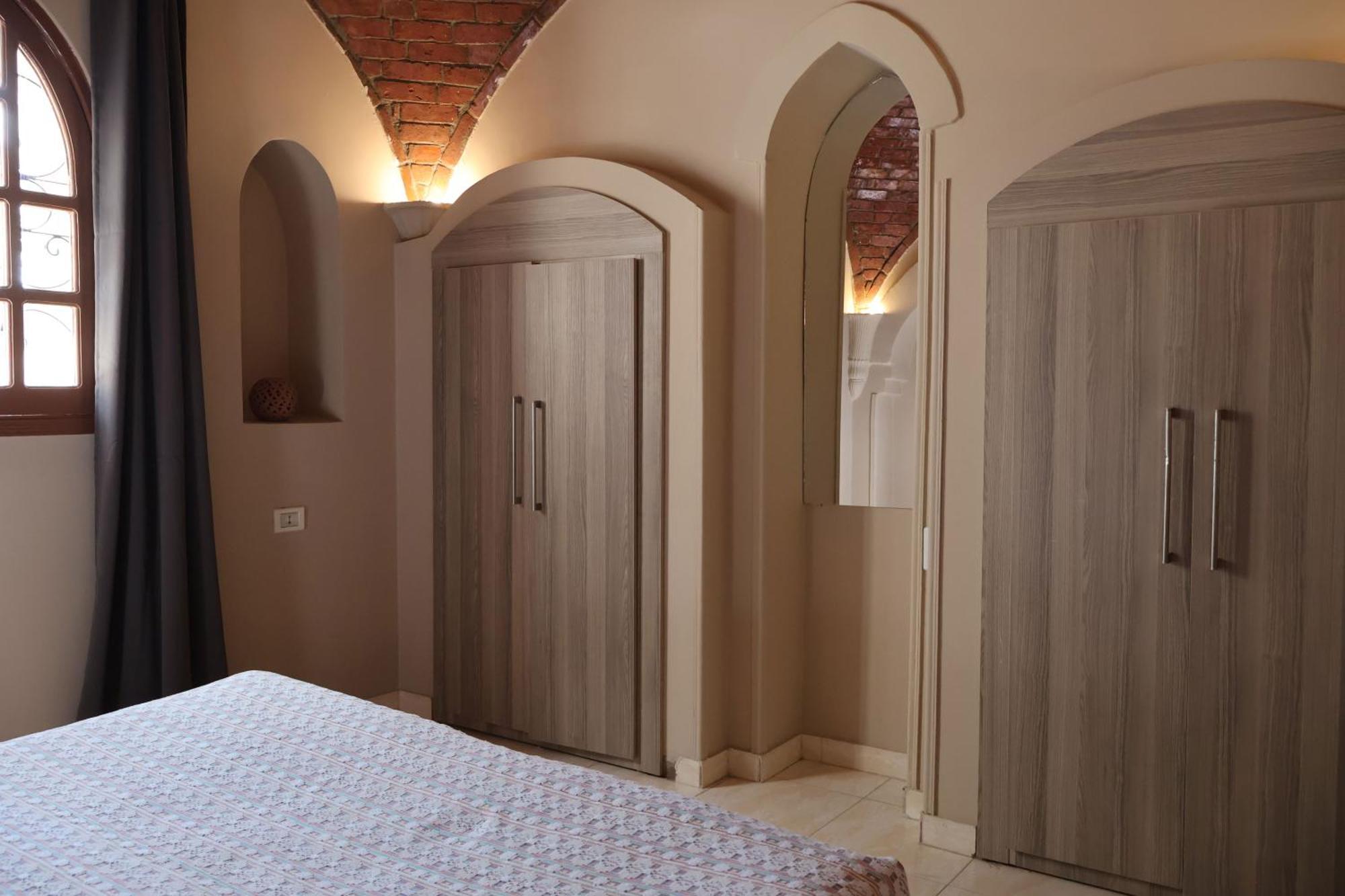 Malkata House - Boutique And Restaurant Apartment *