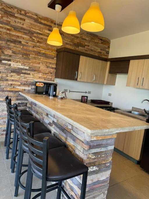 Apartment Spacious 3br With Lakeview In Little Venice *