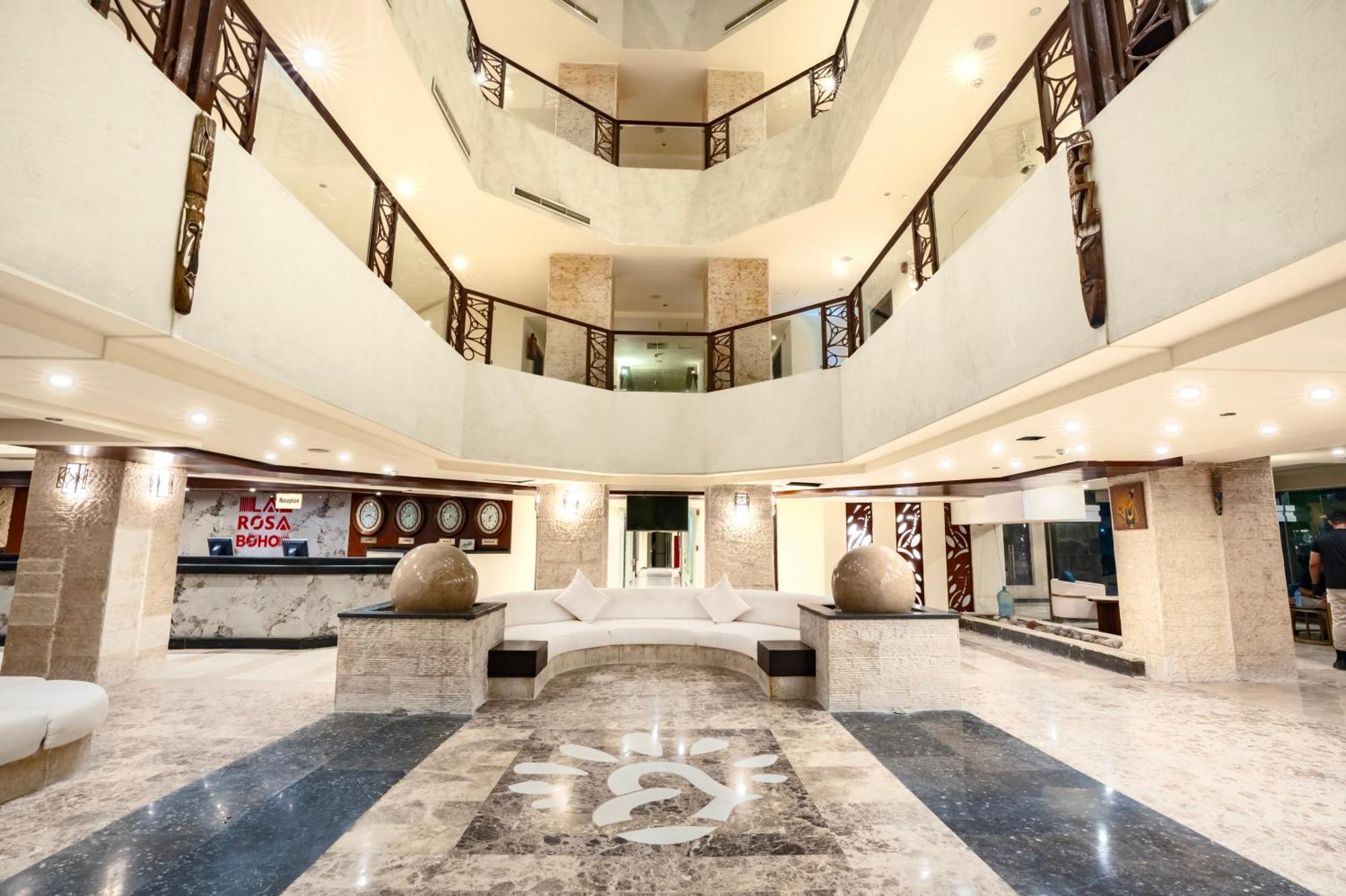 Hotel La Rosa Boho Aqua Park 3*