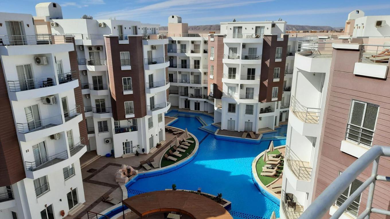 1 Bedroom Poolside B106 Aqua Tropical
