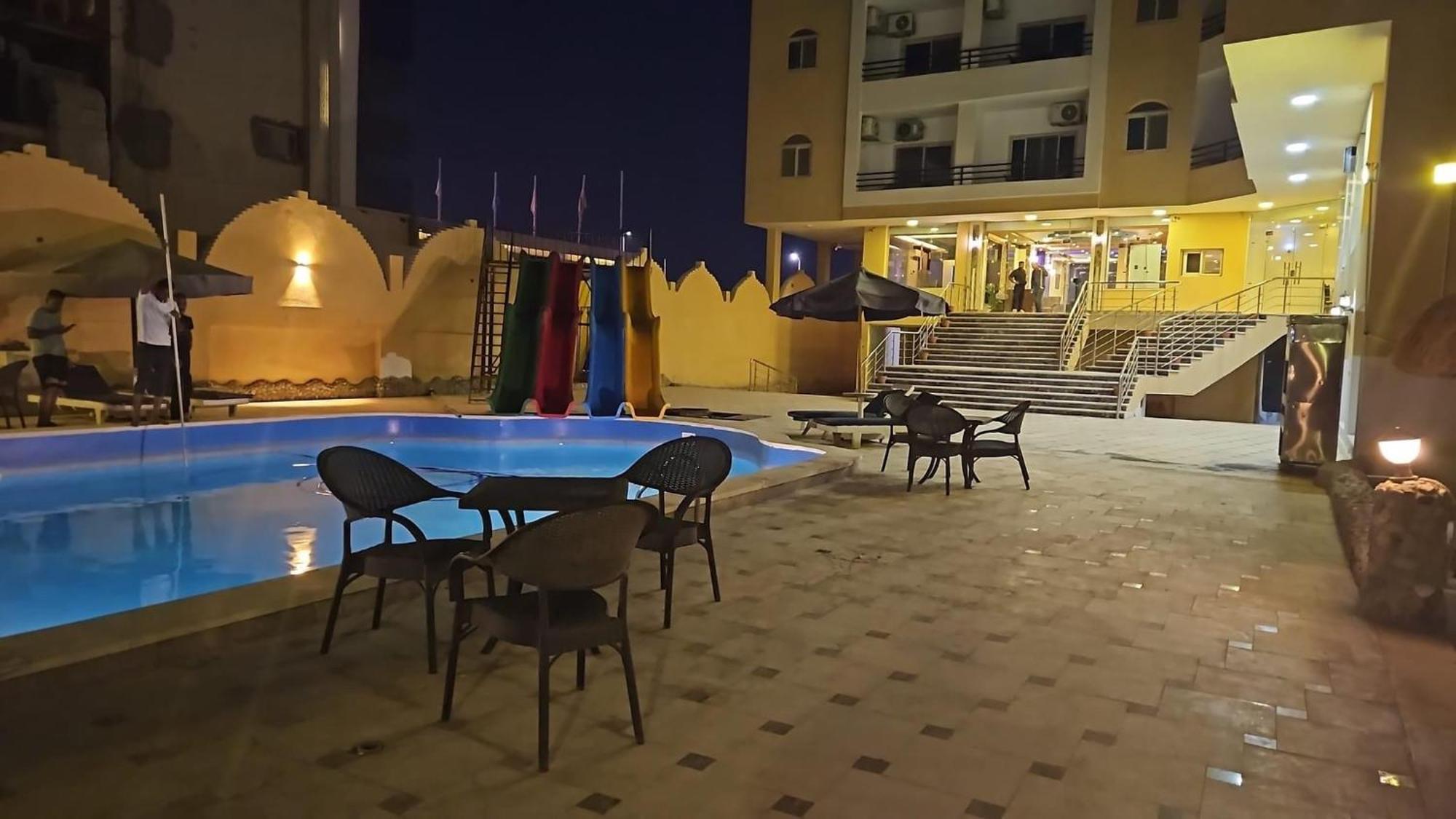 Fox House Apartment