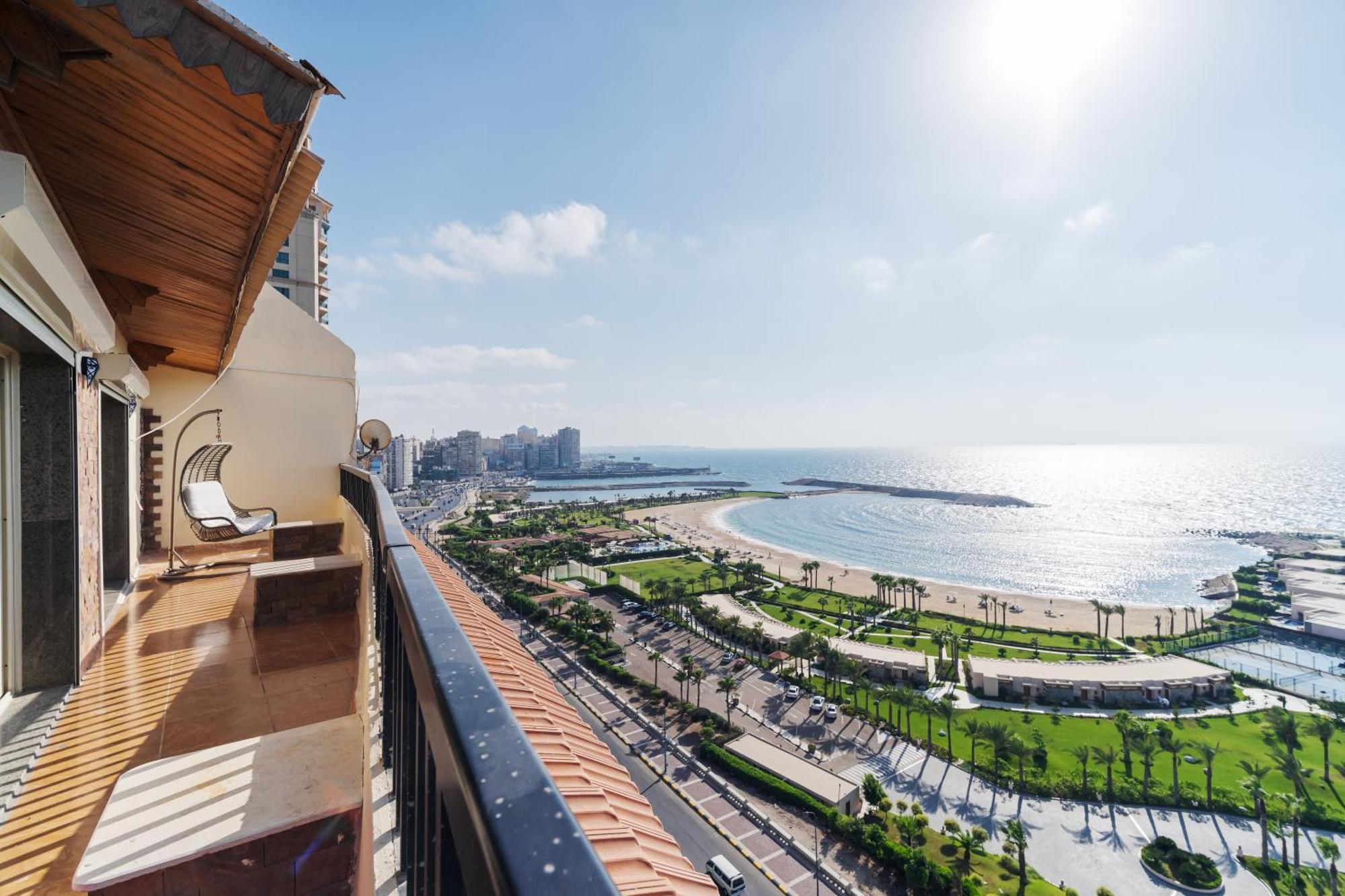 Nabeel Homes - Penthouse Duplex With Rooftop