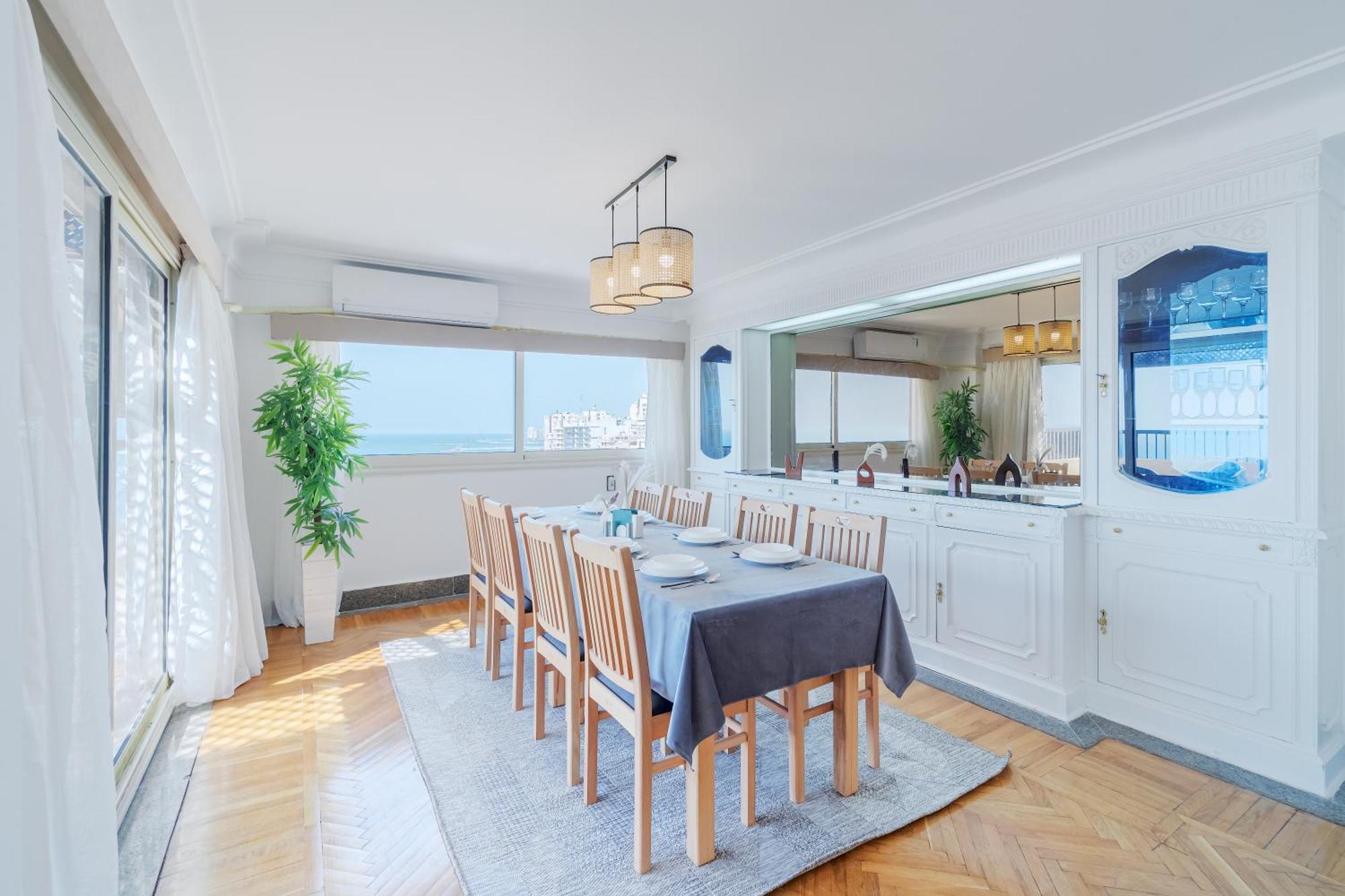 Nabeel Homes - Penthouse Duplex With Rooftop
