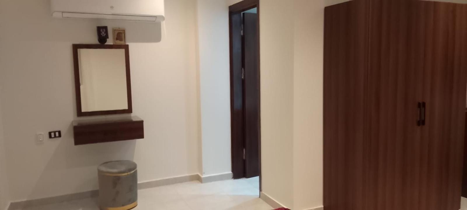 Khufu House Pyramids View Hotel Kafrat al Jabal