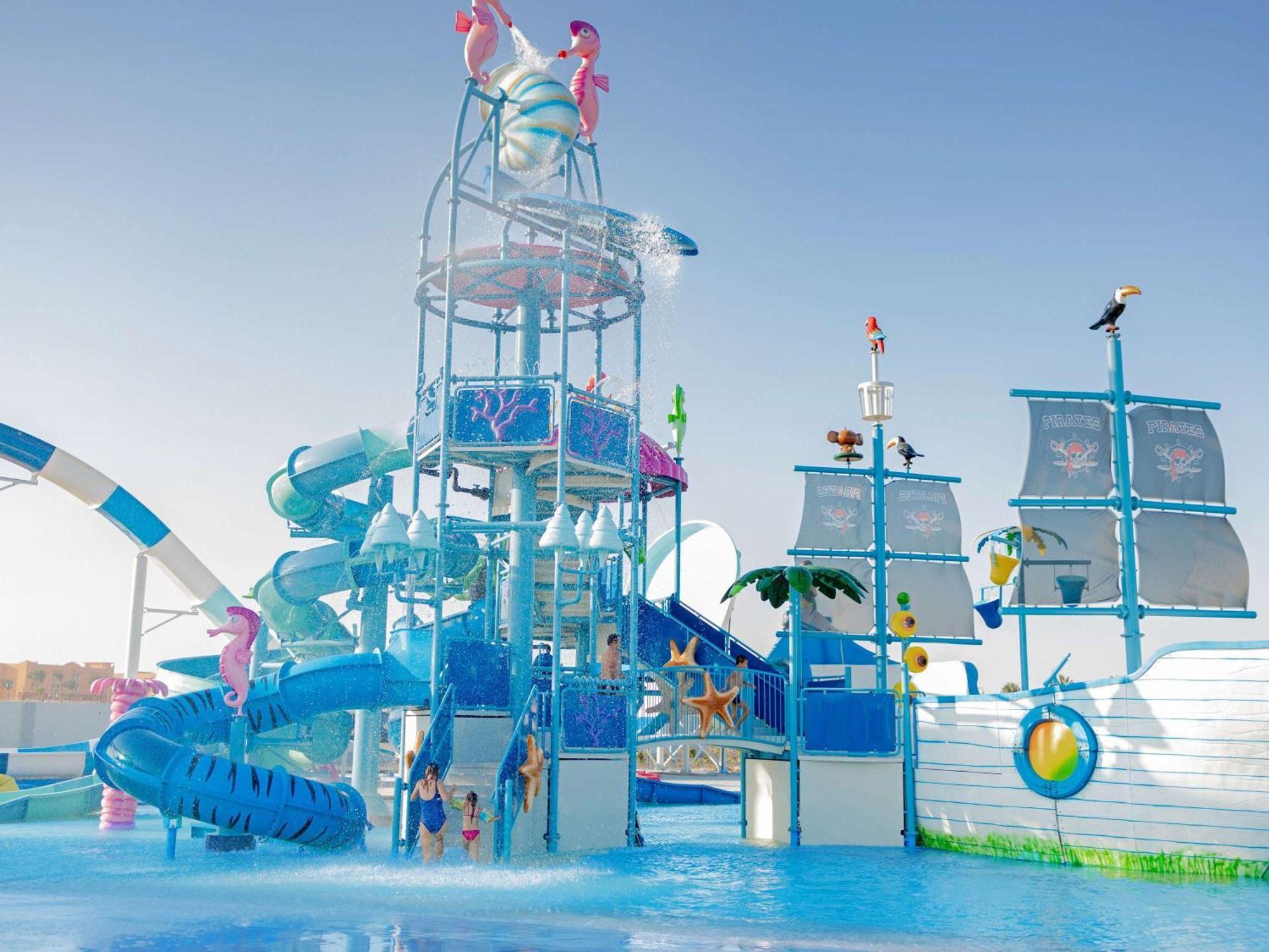 Movenpick Waterpark & 5* Soma Bay