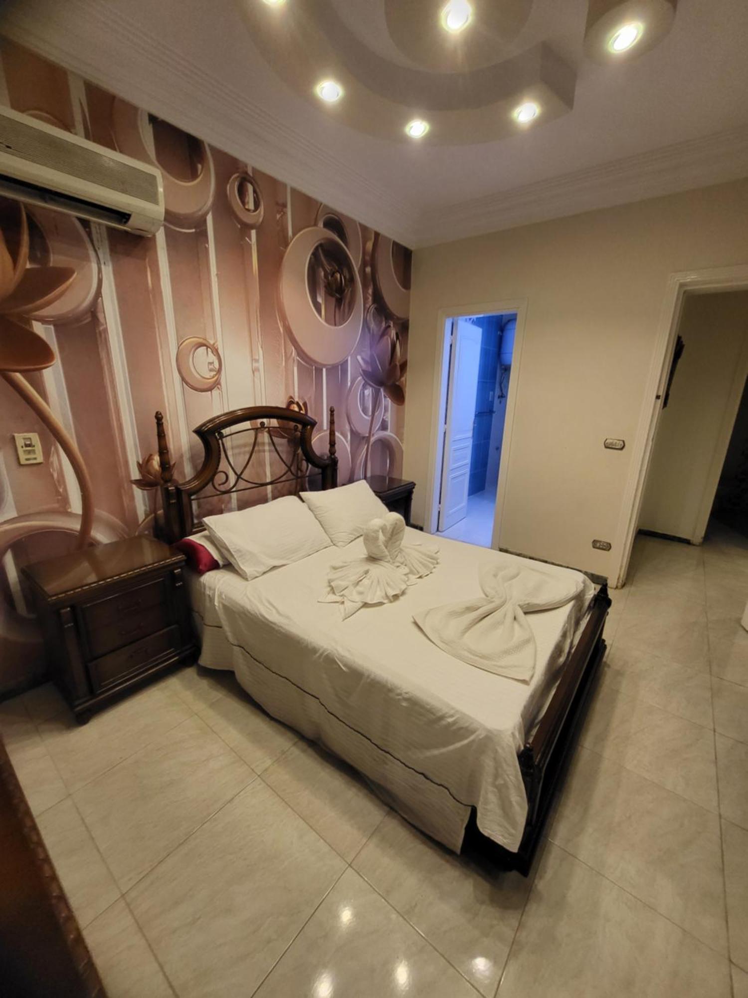 شقه فى ميامى بالاسكندريه مطله على البحر Apartment