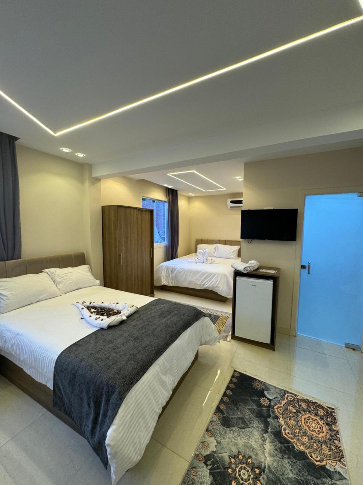 Dima Pyramids View Hotel