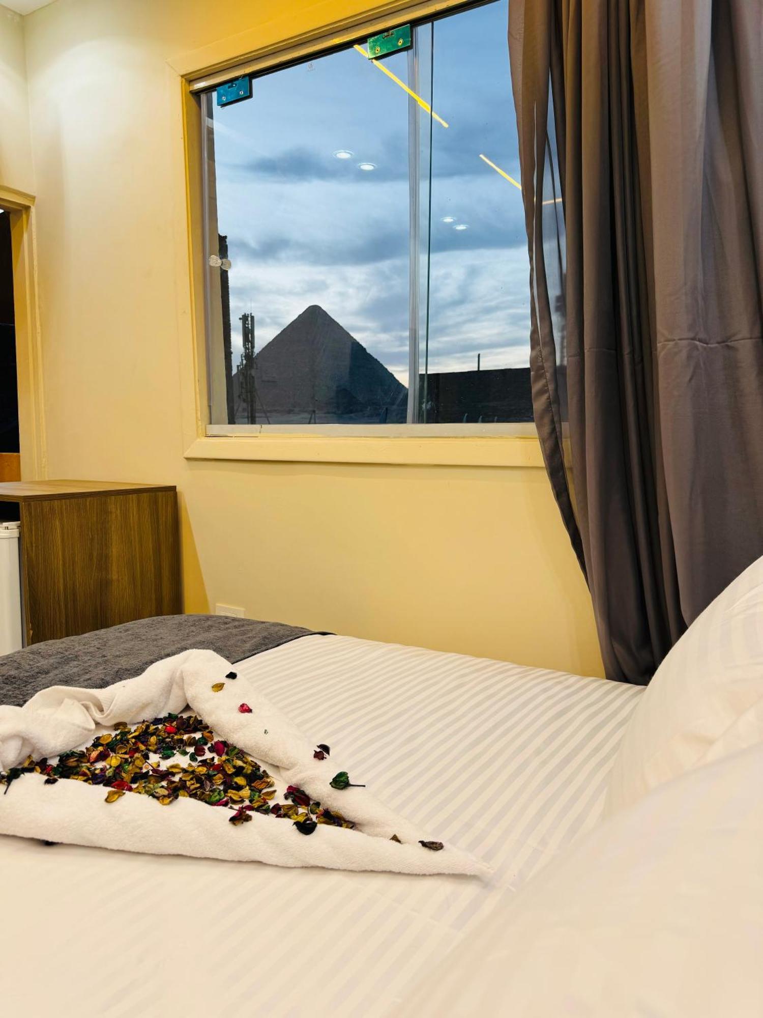 Hotel Dima Pyramids View