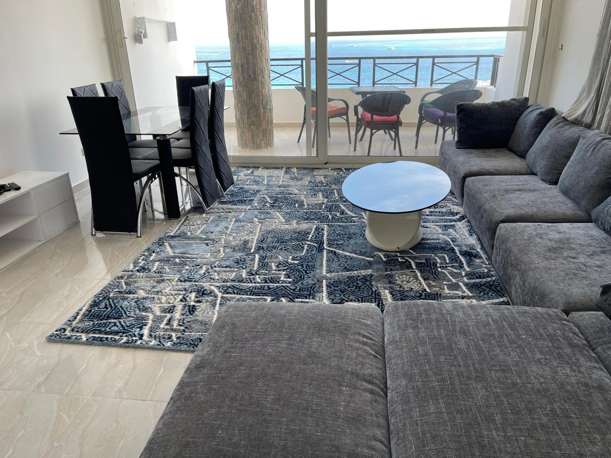 Apartment Sea View , In Center Front Of The Sea F 10 Hurghada