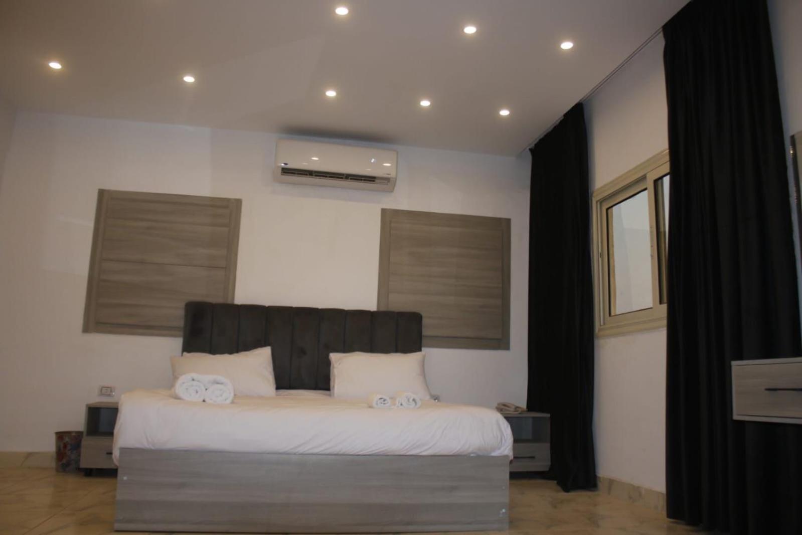 Habu Pyramids View 4*