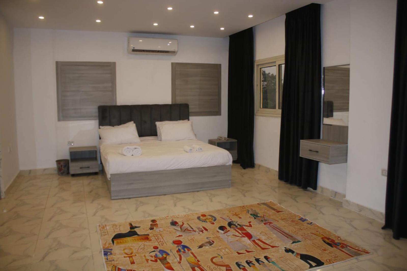 Habu Pyramids View 4*
