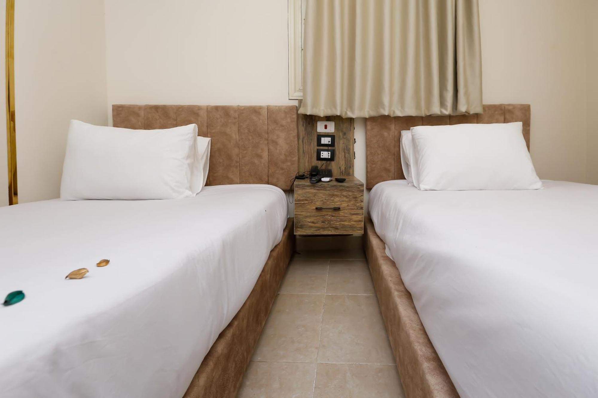 Taj Pyramids View Bed & Breakfast *