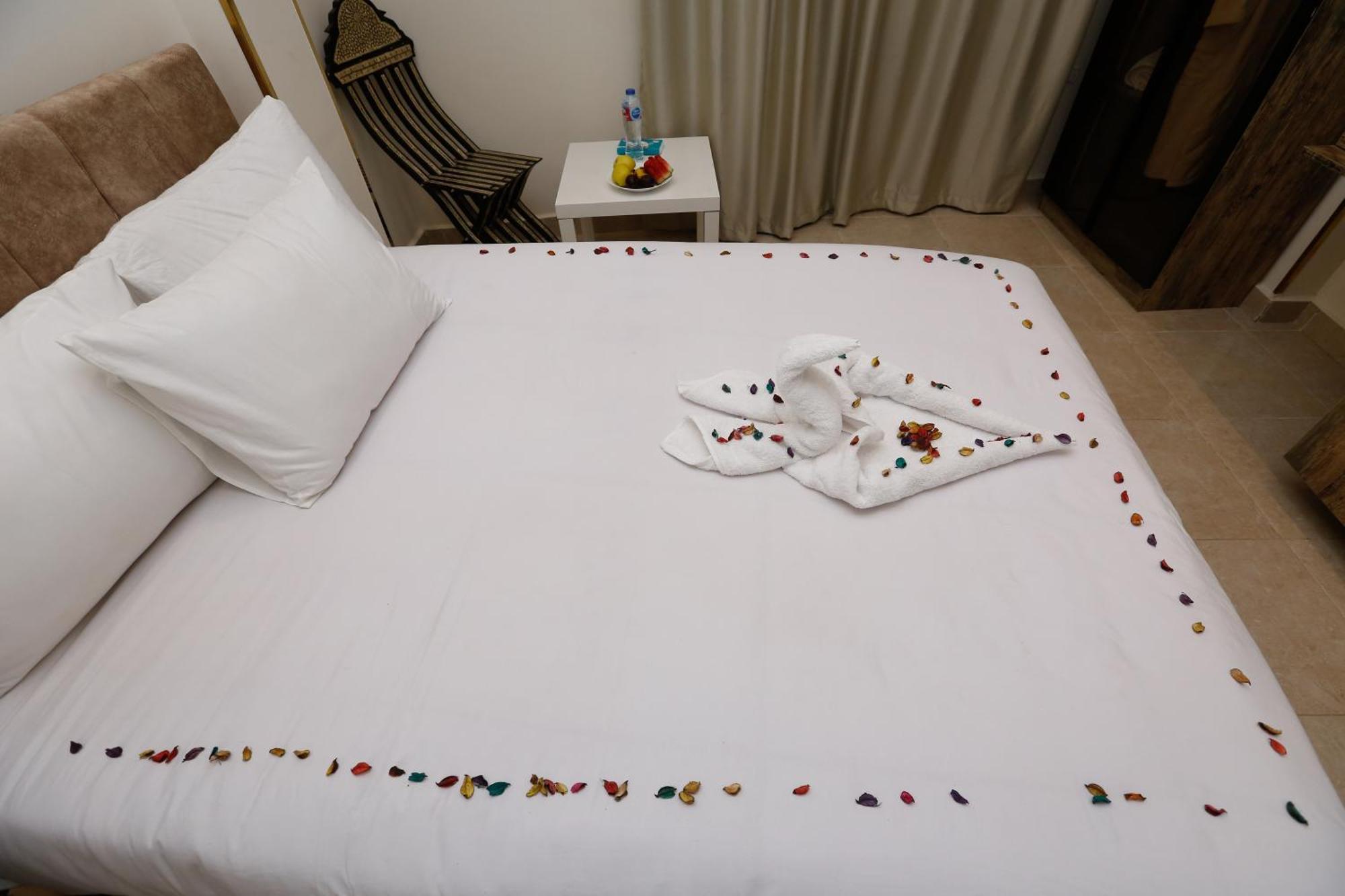 Taj Pyramids View Bed & Breakfast Kafrat al Jabal