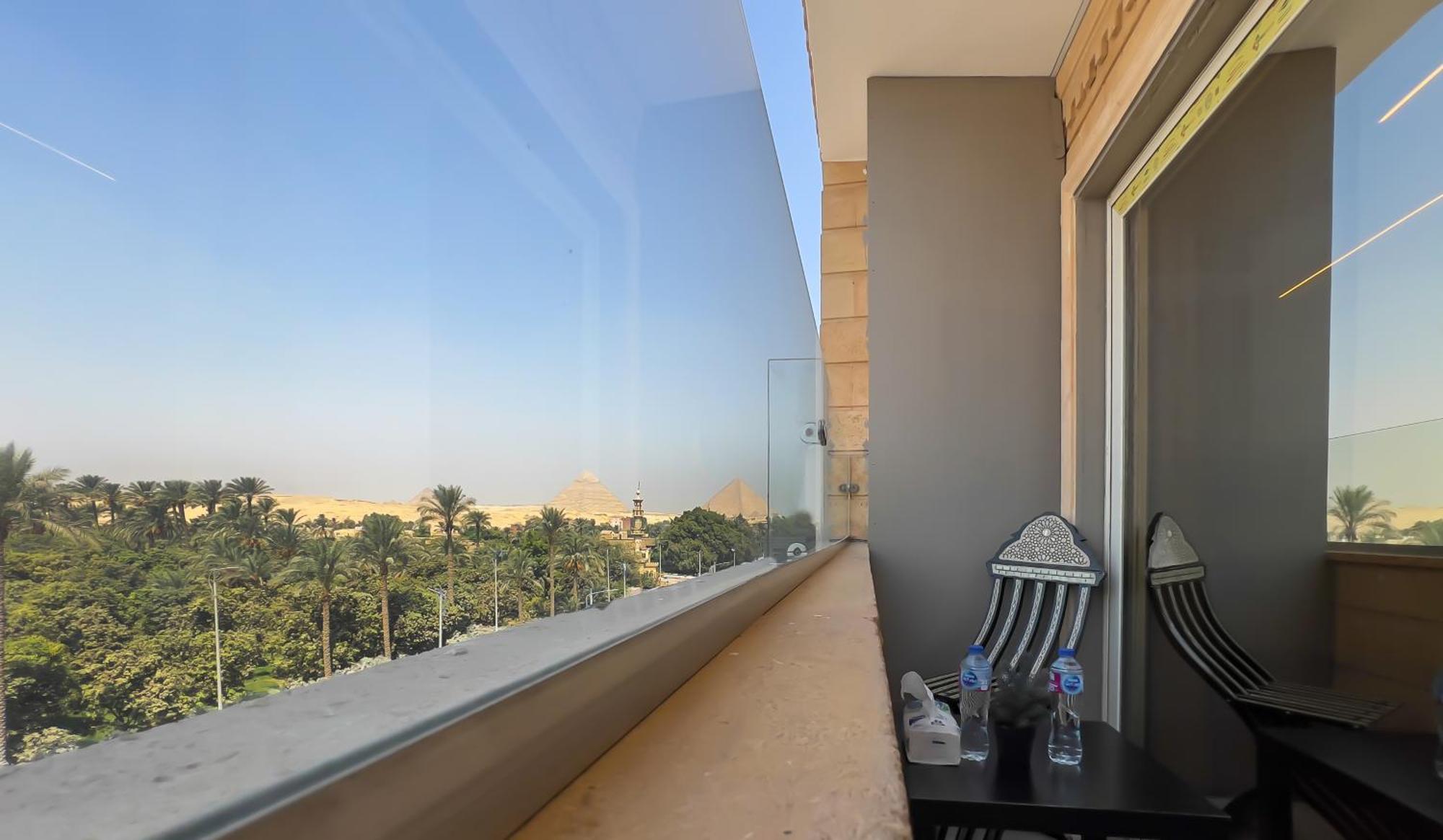 Bed & Breakfast Taj Pyramids View