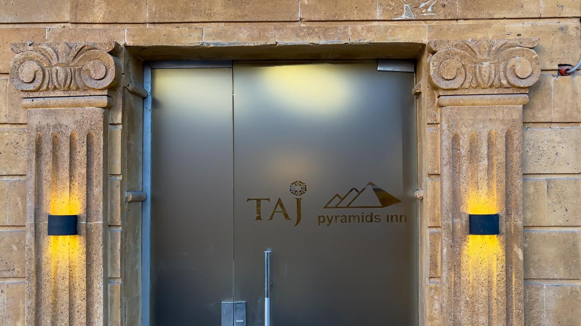 Taj Pyramids View Bed & Breakfast Kafrat al Jabal