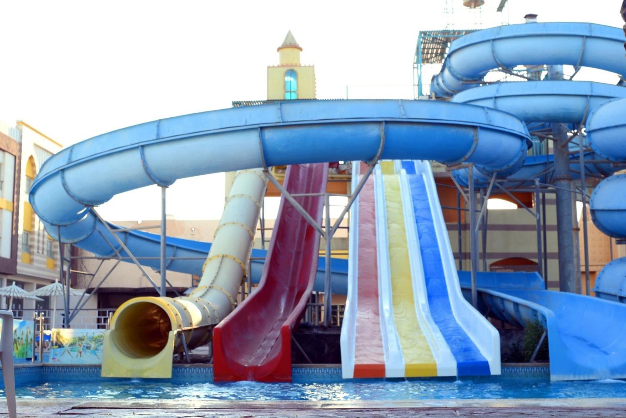 Mirage Bay & Aqua Park - Ghania