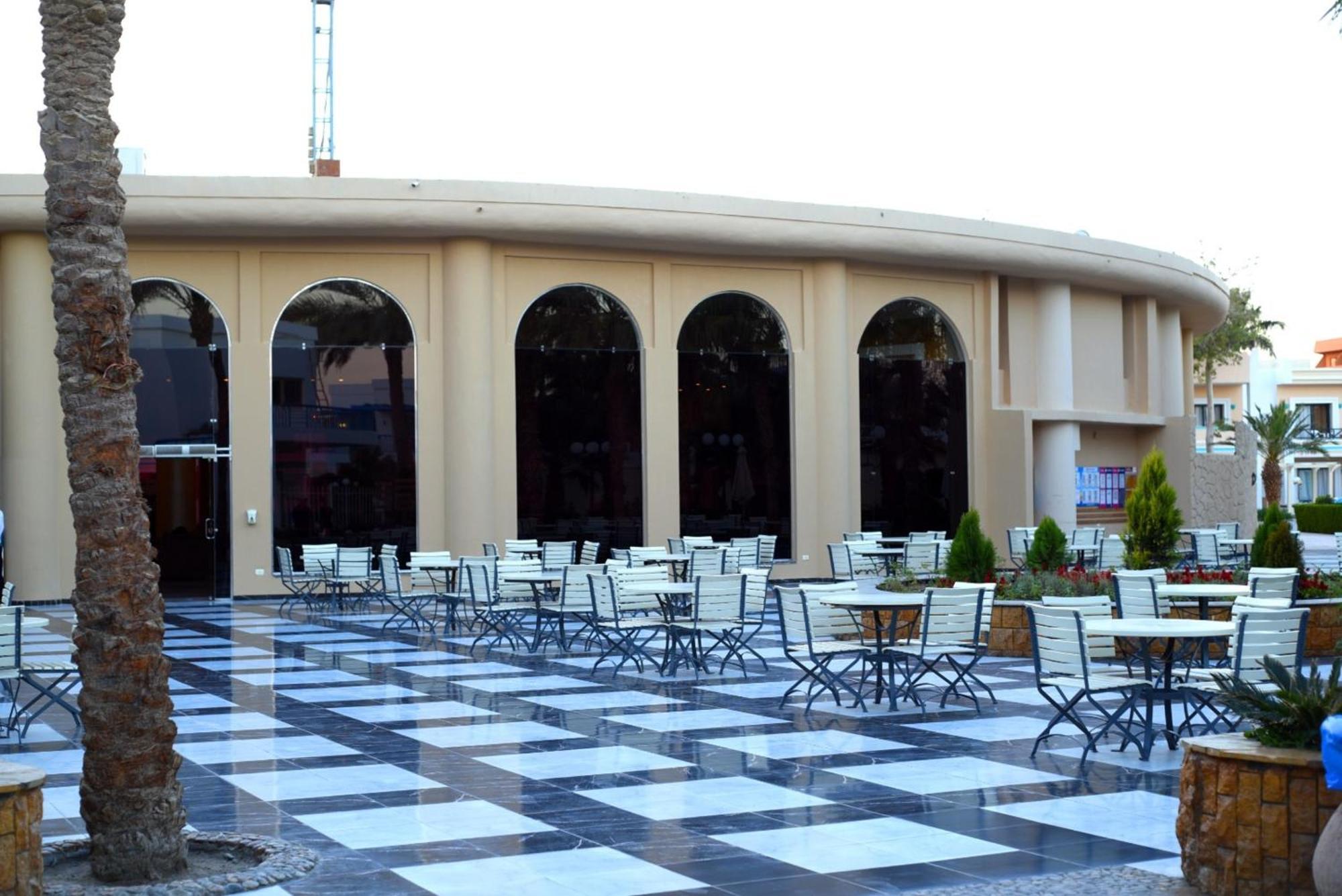 Mirage Bay & Aqua Park - Ghania Apartment