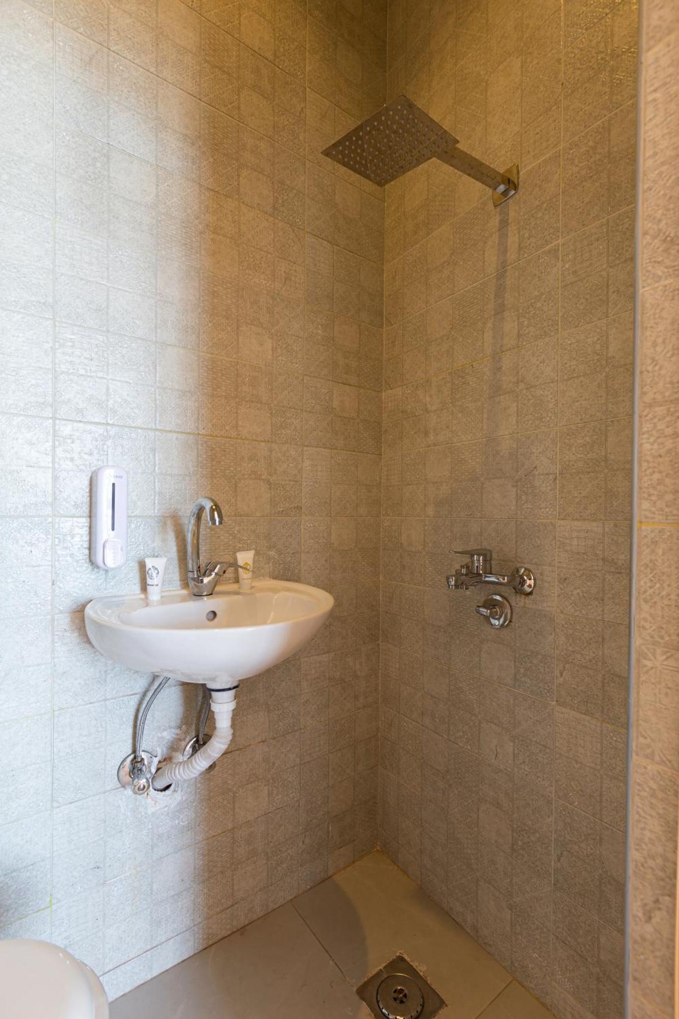Hyat & 3* Alexandria